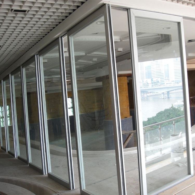 玻璃隔断厂家安装办公玻璃隔断的技巧